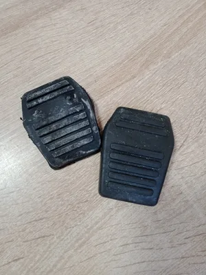 Накладки на педали тормоза и сцепления ФОРД Transit BSG30700070 FORD — BSG30700070