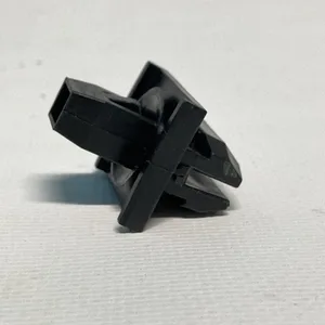 Фиксатор крепления переднего бампера Sollers Atlant 2.7D (Евро 5) 2803109W5000 JAC — 2803109W5000