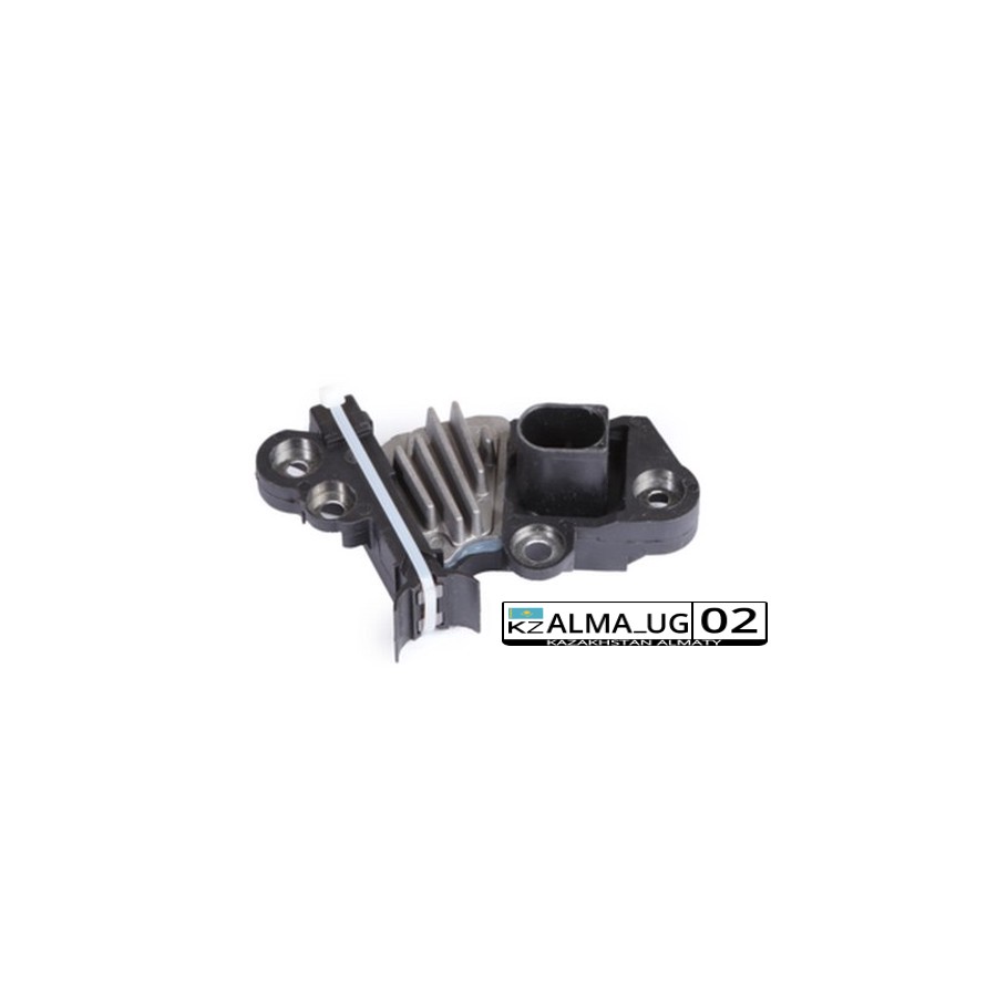 Регулятор генератора 115 Ford, 120 ПЖ UTM Mobiletron/0671765sx — 04078