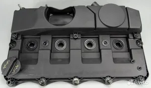 Клапанная крышка 115-140 л.с 1516726 FORD — 1516726