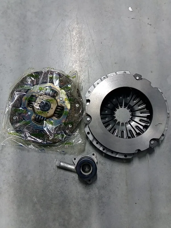 Сцепление комплект +выжимной Ford Transit на 1 массовый маховик (1528774) VALEO-834529 VALEO — VALEO-834529