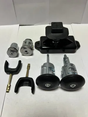 Личинки замков комплект Ford Transit 11-340-011 4874508 FASE — 11-340-011 4874508