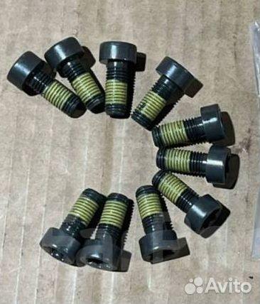 Болт крепления маховика 1128791 FORD — 1128791