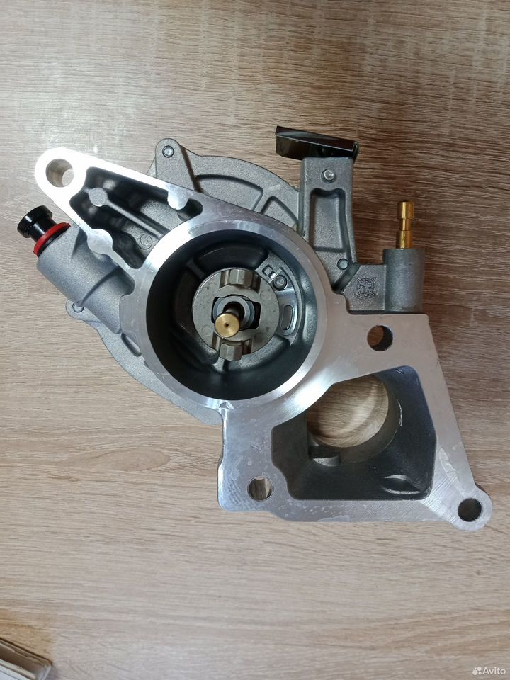 Насос вакуумный Ford/Peugeot 120л.с. Евро4 — Ford 1468762 9660022880 — 1468762 9660022880