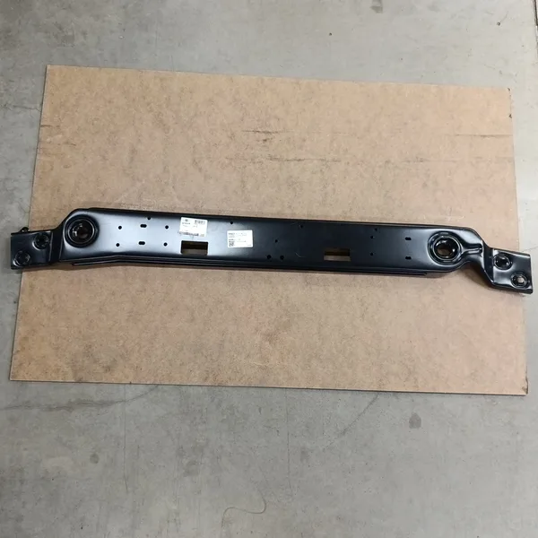 Опора радиатора Ford Transit Tr14 VY003 1752533 UMAY — VY003 1752533