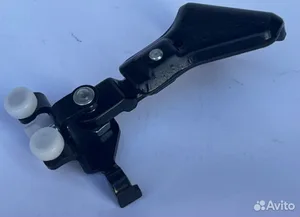 Ролик сдвижной двери верхний (с кронштейном) — Peugeot / CITROËN 1616813480 — 1616813480