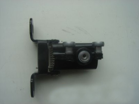 Ролик двери сдвижной средний AC11 V268B40 BA — JMC 1705693 — 1705693
