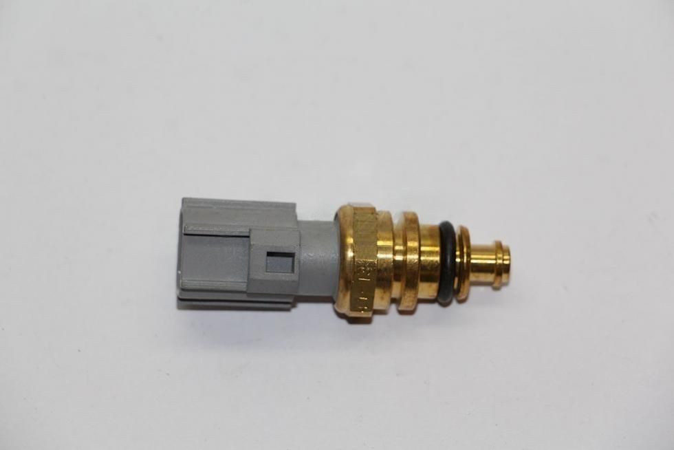 Датчик температуры двигателя 155 л/с 7M5112A648BA — FORD 1702985 — 1702985